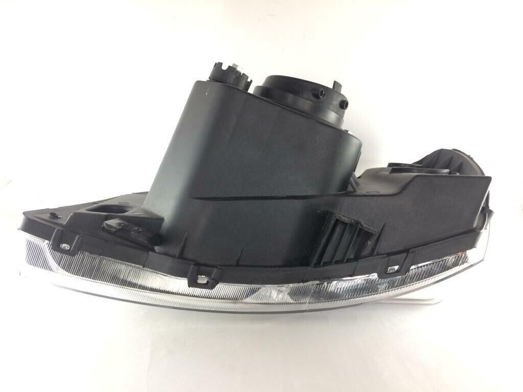 Head Lamp Assy RH RHD Fit For Scorpio 2nd Gen 1701AAA02561N 1701AAA02671N